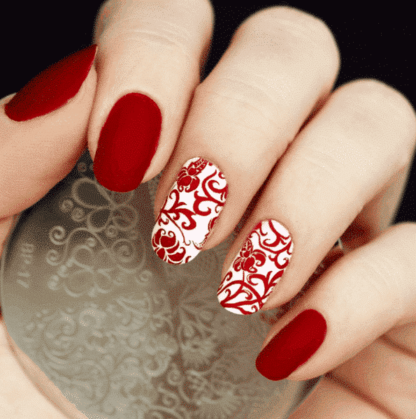 nail art stamping