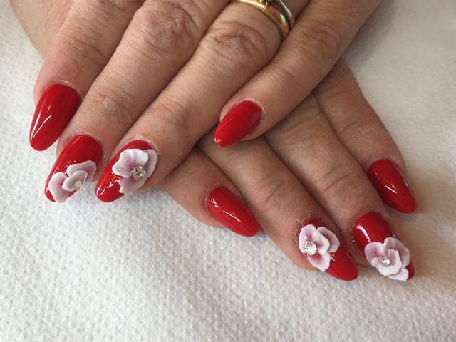 unghie gel rosse decorazione 