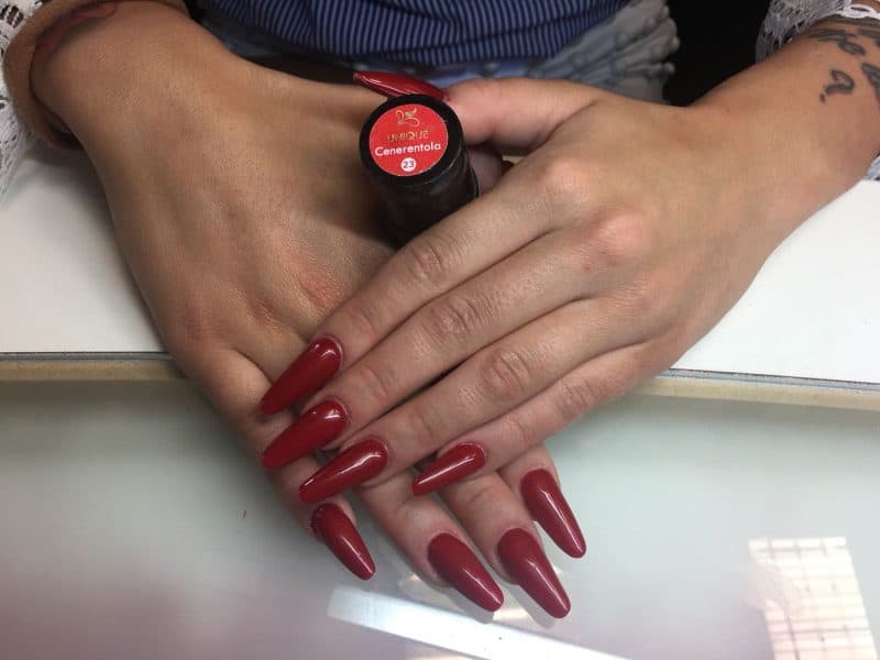 Nail art rosso 