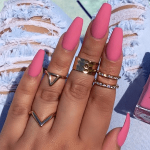 unghie rosa chiaro