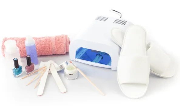 sanificazione e sterilizzazione attrettature per unghie